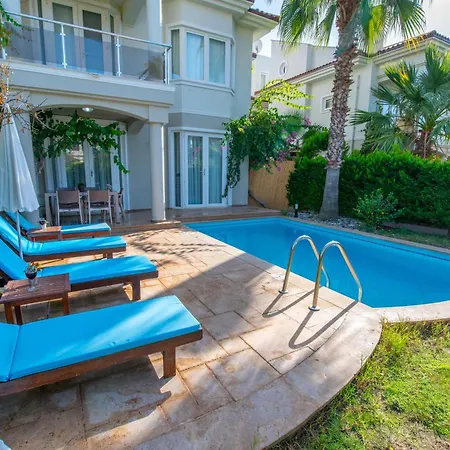 Sunset Club Aqualettings Starfish 4 Villa